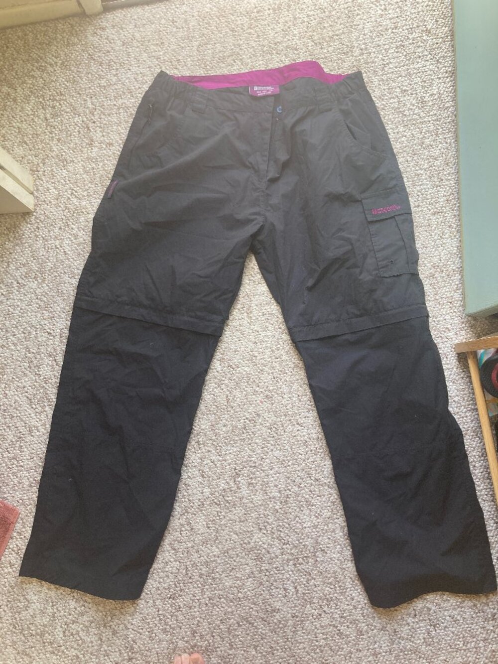 Mountain Warehouse Women's Trek Zip-Off Trousers black & purple size 16
